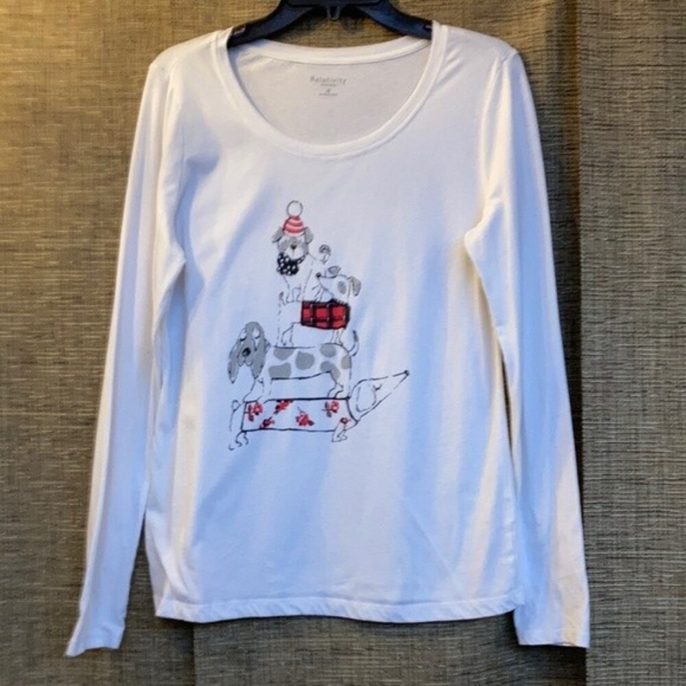 Relativity long sleeve dog print tee